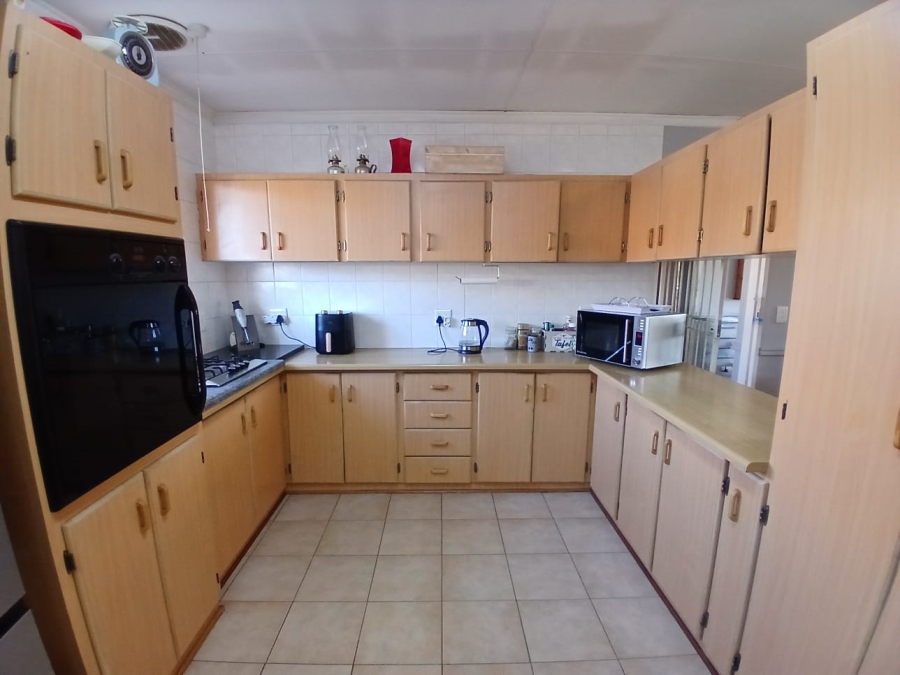 3 Bedroom Property for Sale in Uitsig Free State